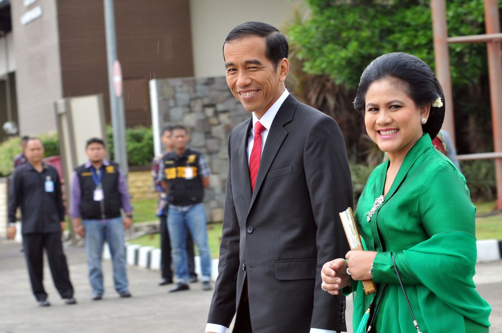 Jokowi Singgung Peran Istri dalam Karir