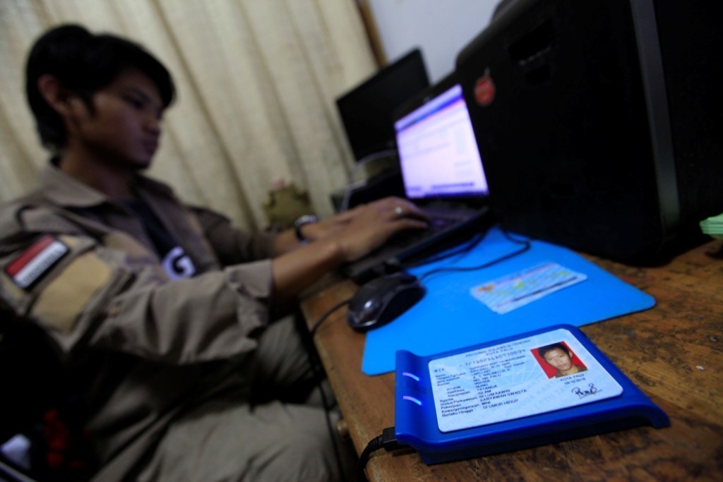 Klarifikasi KPU Soal Viral KTP-el Milik WN Tiongkok