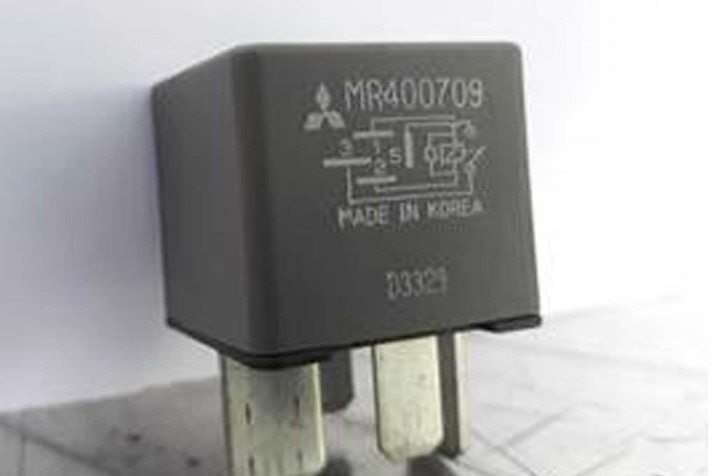 ECU Relay Bermasalah, Mitsubishi <i>Recall</i> Delica dan Outlander