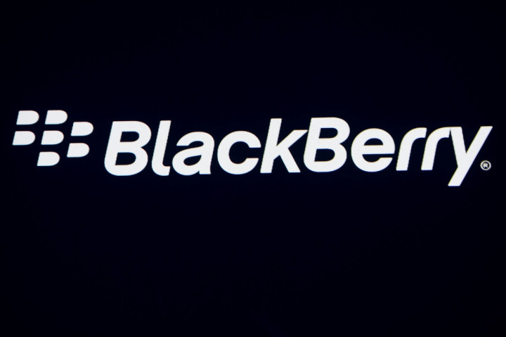 BlackBerry Tuntut Twitter, Kenapa?