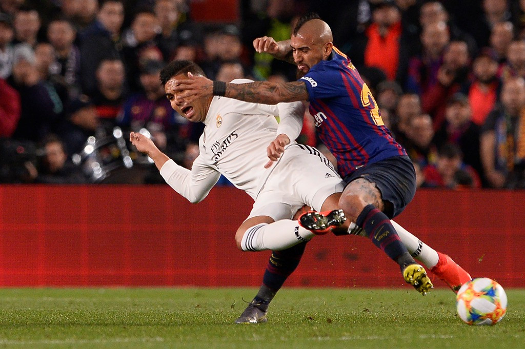 Casemiro & Arturo Vidal (AFP/JOSEP LAGO)