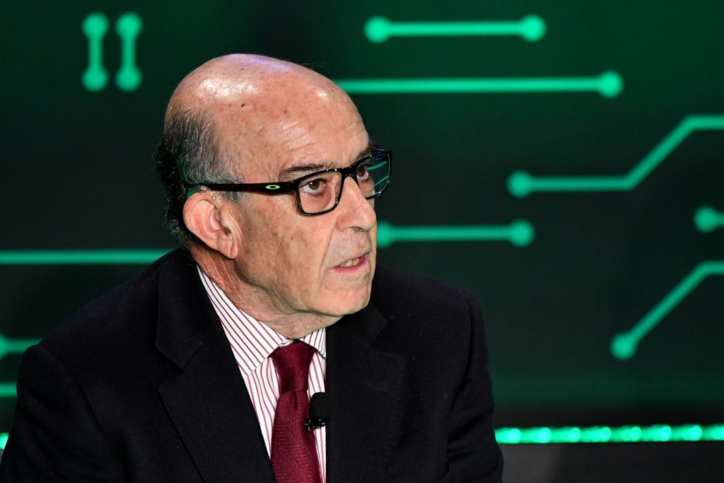 CEO Dorna, promotor MotoGP, Carmelo Ezpeleta (Foto: AFP PHOTO - Alberto PIZZOLI)
