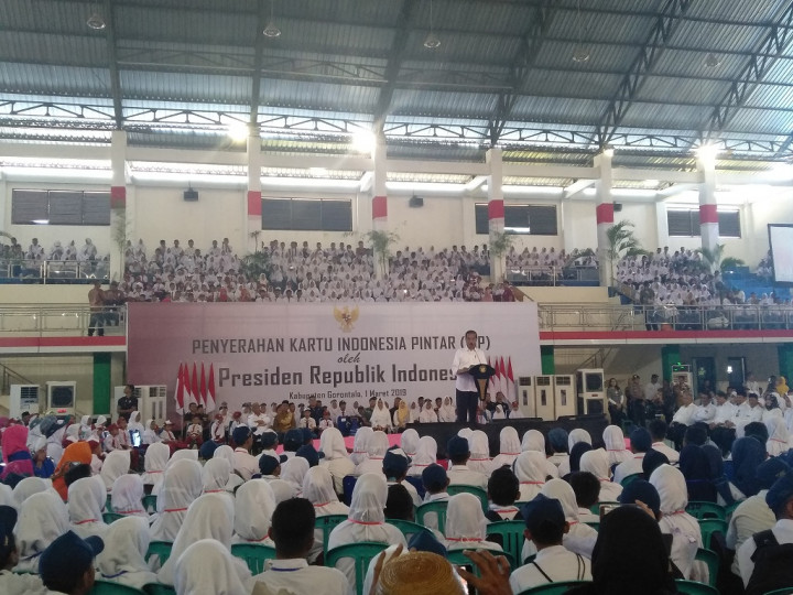 4.000 Siswa di Gorontalo Terima Kartu Indonesia Pintar