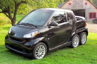 Tampilan Unik Smart ForTwo 'Berkaki' Enam