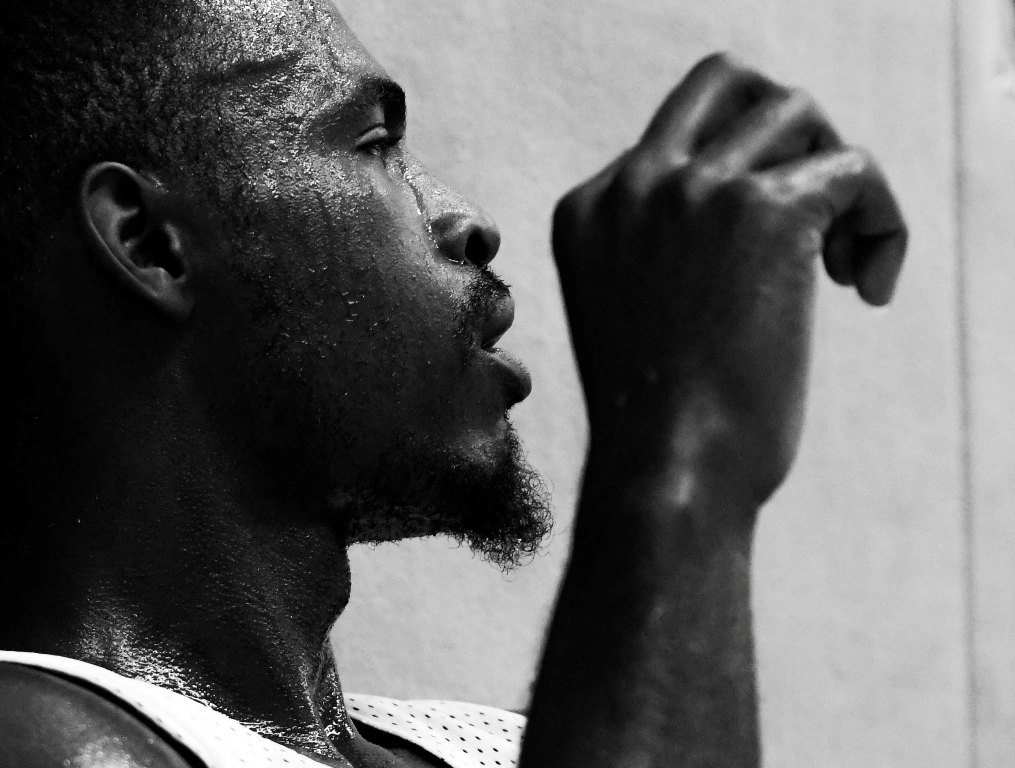 Ketika seseorang mengalami keringat berlebih tanpa sebab, Anda mungkin mengalami hiperhidrosis. (Foto Ilustrasi: Max Winkler/Unsplash.com)