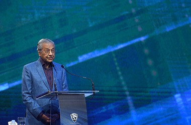 PM Malaysia Berjanji Lanjutkan Pencarian MH370