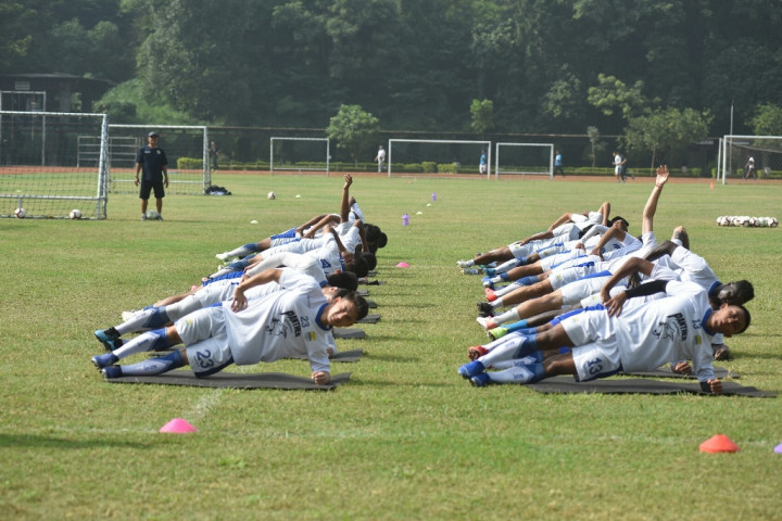 Lupakan Kekalahan, Persib Bertekad Bangkit Lawan Persebaya
