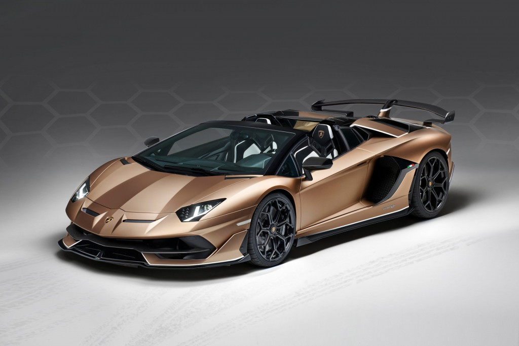  Lamborghini  Aventador SVJ  Roadster Tawarkan Sensasi 