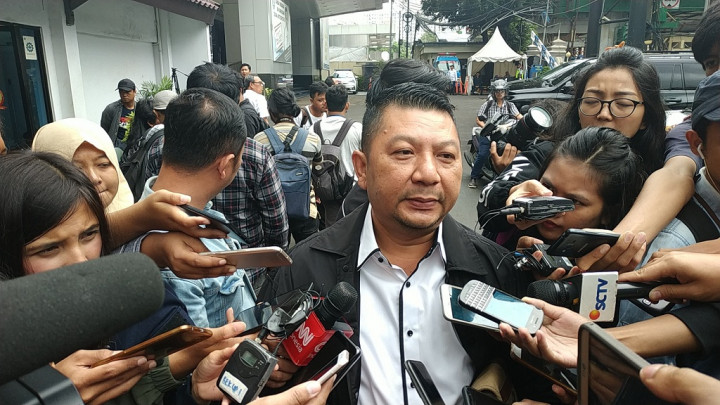 Andi Arief Segera Menjalani Rehabilitasi