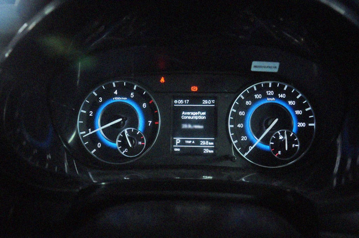 SUV Terbaru DFSK Kini Dilengkapi Catatan Konsumsi BBM