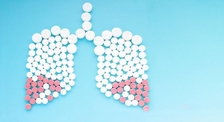 Gejala Pneumonia yang Hampir Merenggut Nyawa Whoopi Goldberg