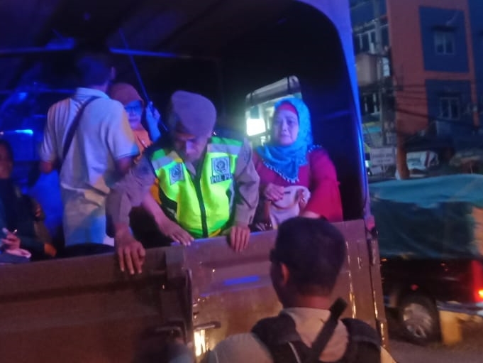 Penumpang KRL ke Bogor Dapat Tumpangan Gratis