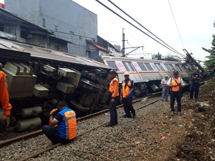 Tiga Korban KRL Anjlok Pulang