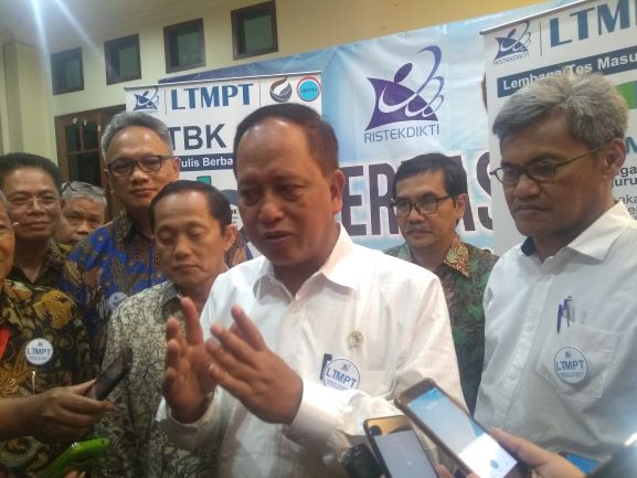 Tips Menristekdikti Antisipasi Internet <i>Ngadat</i> Saat UTBK