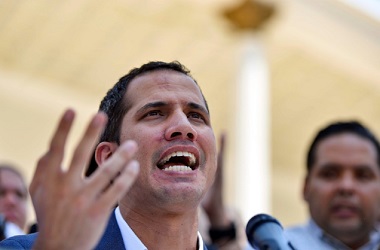 Venezuela Masih Gelap Gulita, Guaido Serukan Status Darurat