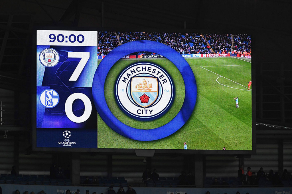 Manchester City Lumat Schalke 7-0