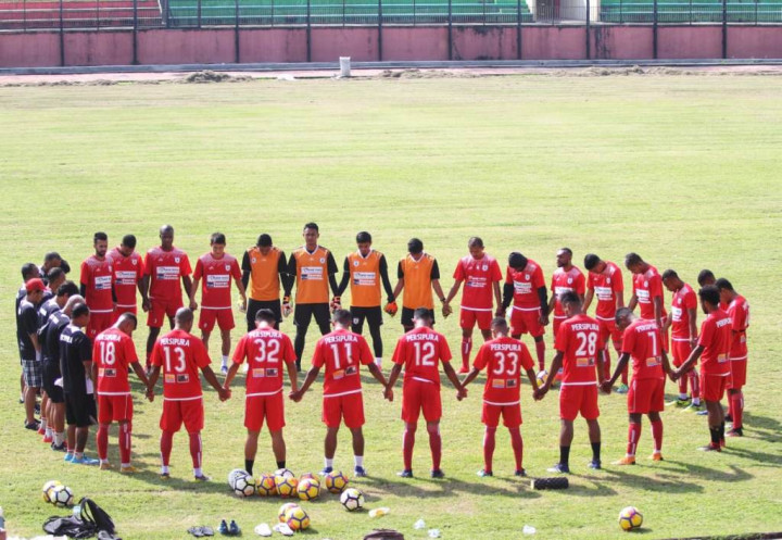 Pelatih Persipura Ceritakan Kondisi Terkini Ian Louis Kabes