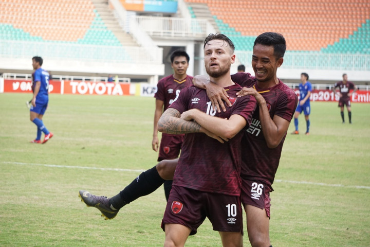 Hujan Gol, PSM Makassar Bantai Klub Laos