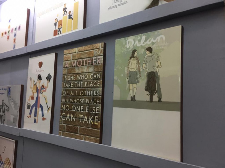 Percantik Dinding Rumah dengan Keramik Dilan 1991