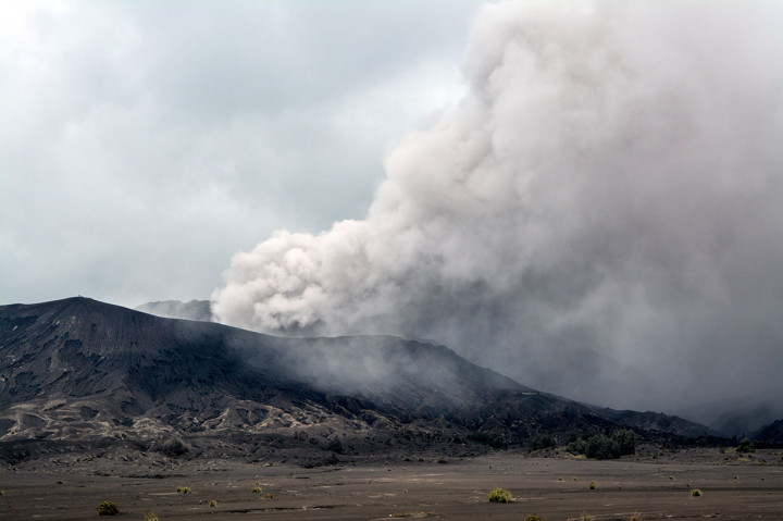 Gunung Bromo Erupsi