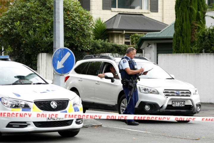 Christchurch Ditutup, Tim KBRI Wellington Tertahan