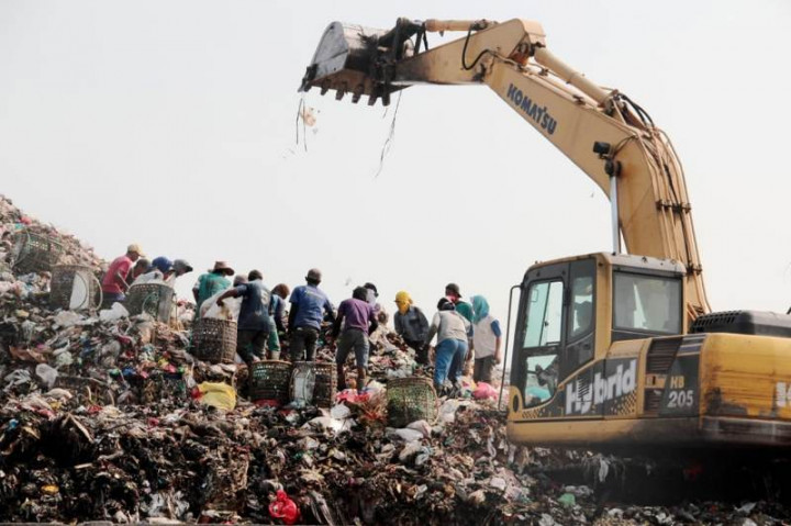 Warga Burangkeng Mustahil Dapat Kompensasi Uang