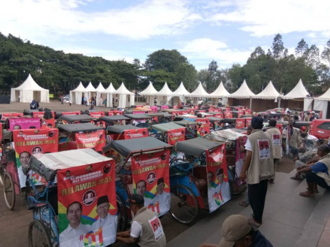 Prabowo Datang, Tukang Becak Justru Deklarasi Dukung Jokowi