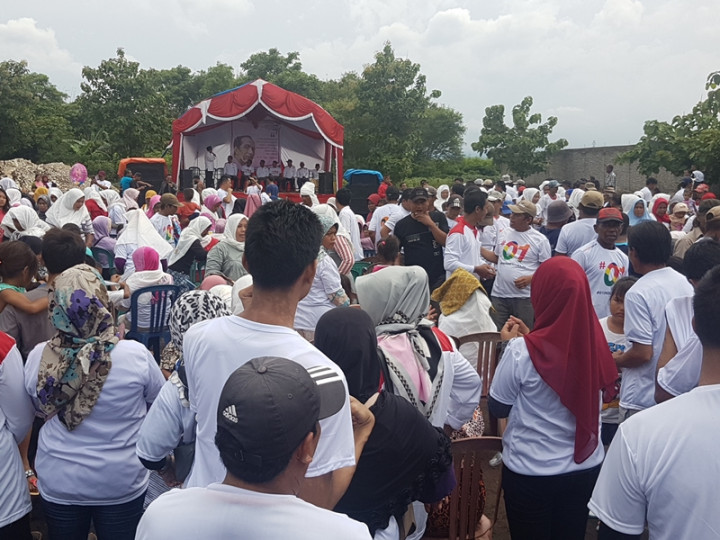 Petani Garam di Cirebon Dukung Jokowi-Ma'ruf