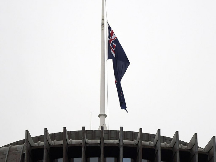 Warga Selandia Baru Berbondong-bondong Serahkan Senjata Api