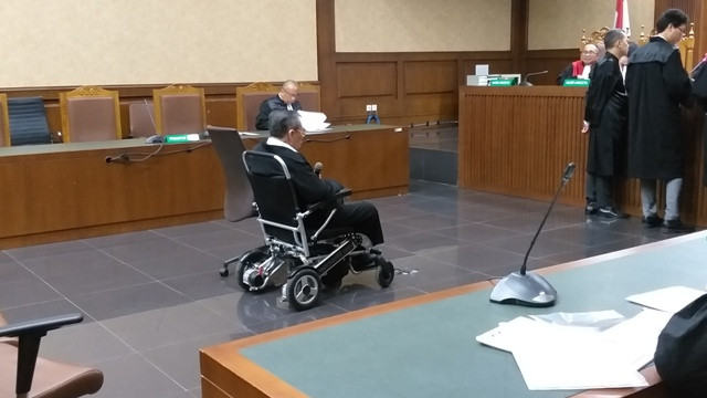 Dirut PT WKE Menjalani Sidang Perdana