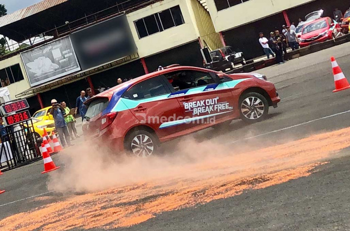 Meliuk di Slalom, Uji Kelincahan dan Safety Driving