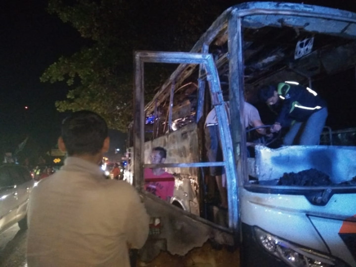 Empat Orang Jadi Tersangka Pembakaran Bus