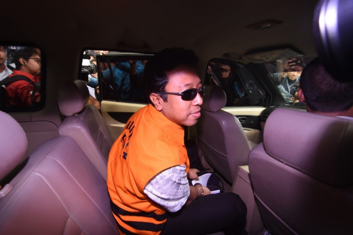 Romi Susah Tidur Sejak Dijebloskan ke Bui