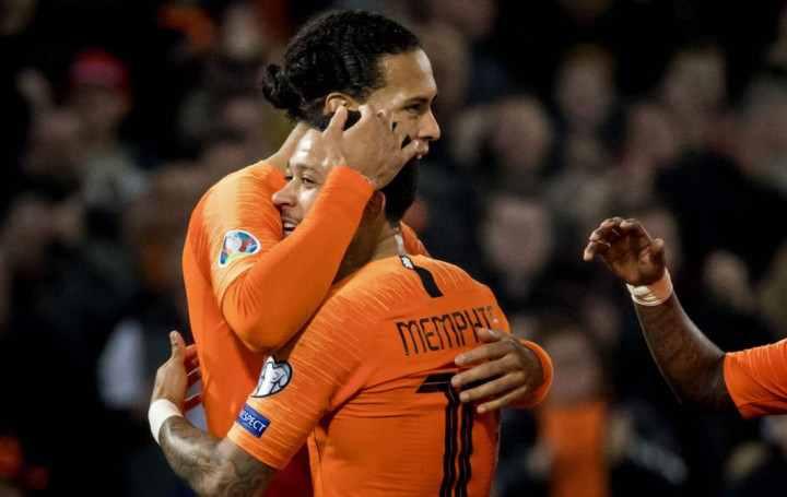 Depay Gemilang, Belanda Permak Belarusia