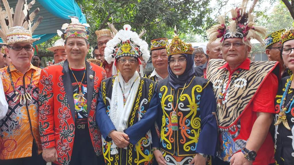 Ma'ruf Disandangkan Gelar Pemimpin Bijak oleh Warga Dayak