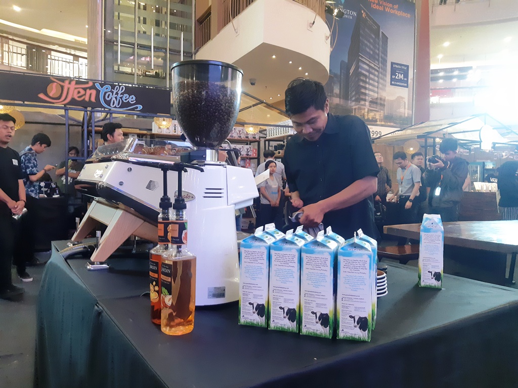 Mengenal dan Belajar Meracik Kopi di Coffee & Artisans