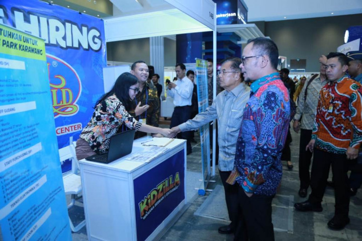 Pencari Kerja Tak Perlu Bawa CV