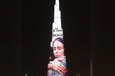 Foto PM Selandia Baru Muncul di Burj Khalifa