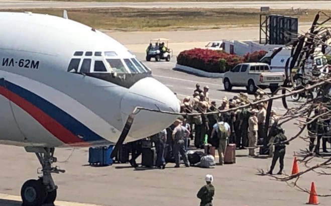 Dua Jet Rusia Mendarat di Venezuela Bawa 100 Tentara