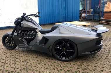 Trike Bergaya Lamborghini Aventador ala Boss Hoss Cycles