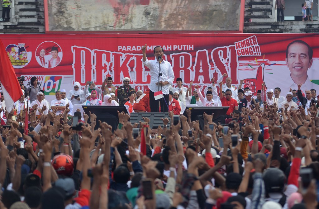 Jokowi Ajak Pendukung Pakai Baju Putih Saat Pencoblosan