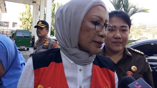 Ratna Sarumpaet Kekeh Minta Penangguhan Penahanan