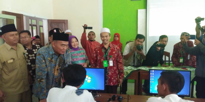 Sembilan Persen Peserta UN Belum Gunakan Komputer