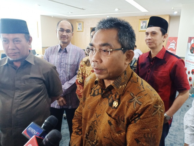 Anies Dianggap tak <i>Fair</i> Soal Tarif MRT