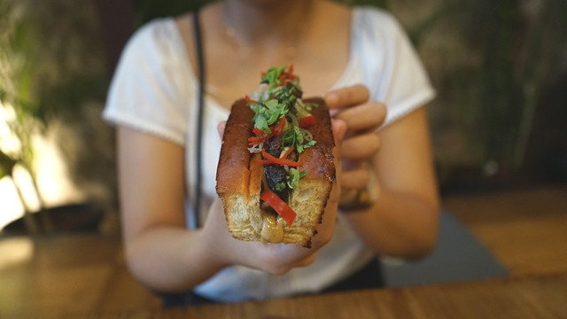 <i>Gourmet</i> <i>Burger</i> Diiringi Musik RnB dan Hip Hop ala Three Buns