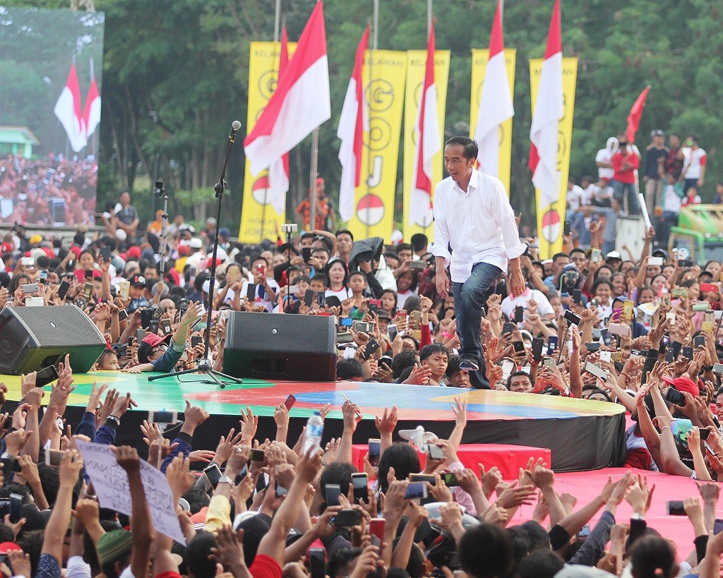 Jokowi Promosi Kopi Saat Berkunjung ke Riau