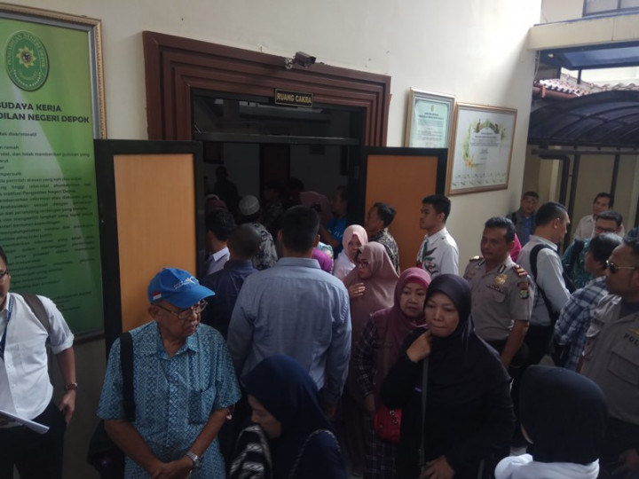 PN Depok Tunda Sidang Kasus First Travel