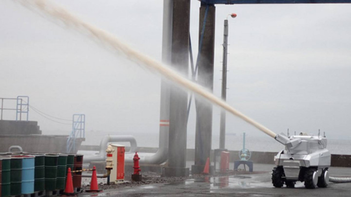 Mitsubishi Kenalkan Robot Pemadam Kebakaran