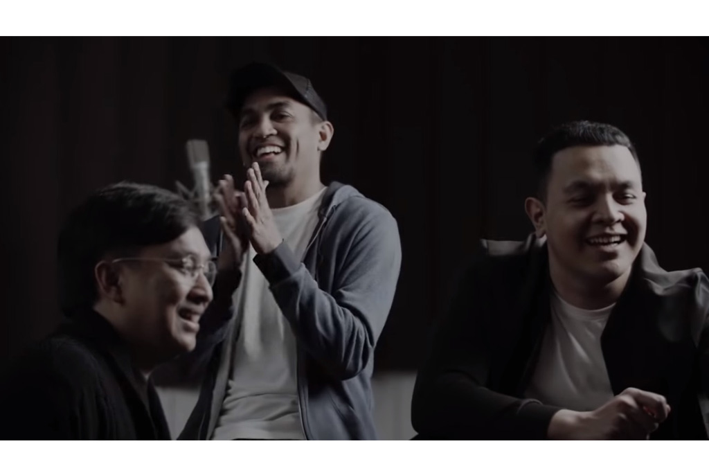 tulus merasa terhormat dapat berkolaborasi dengan yovie tulus merasa terhormat dapat berkolaborasi dengan yovie