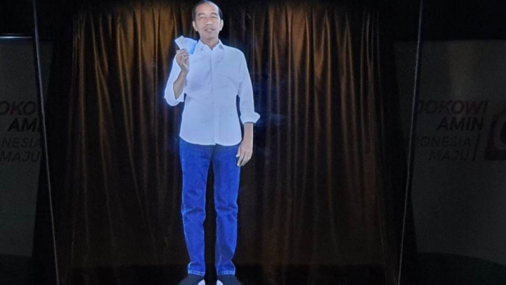 Jokowi Versi Hologram Sapa Warga Bogor